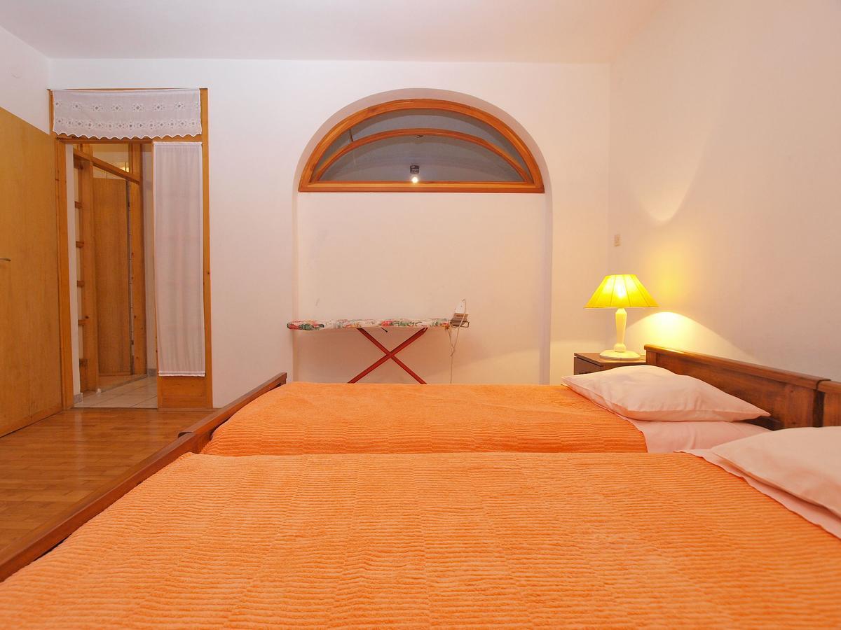 Apartments Dvorine 1210 Banjole Dış mekan fotoğraf
